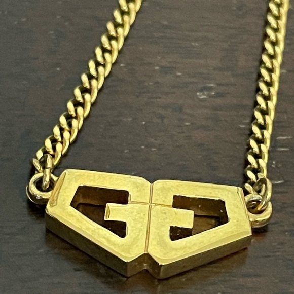 Givenchy Italy Gold Tone Metal Chain Logo Necklace - Picture 1 of 4